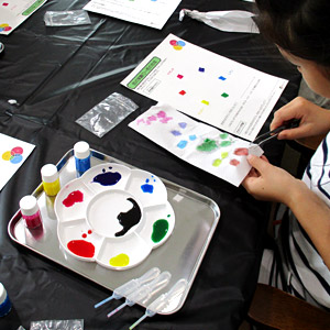 色の実験～合成と分解のイメージ